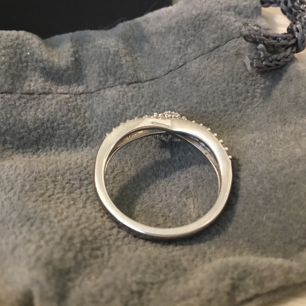 NWT Diamond Treasures SS 0.50TCW Diamond Sun Dangle Charm Crisscross Ring - Picture 16 of 16